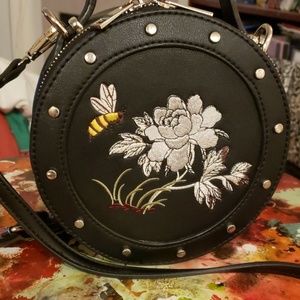 Bumblebee crossbody